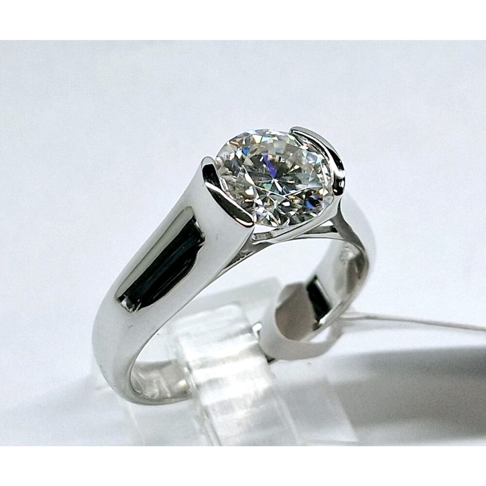 925 Sterling Silver - 8mm - 2ct. - Solitaire Moissanite - Engagement Ring Size 9